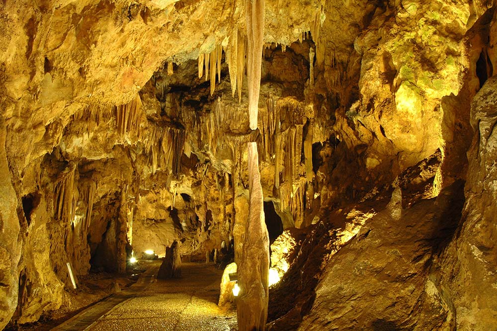 Pastena Caves